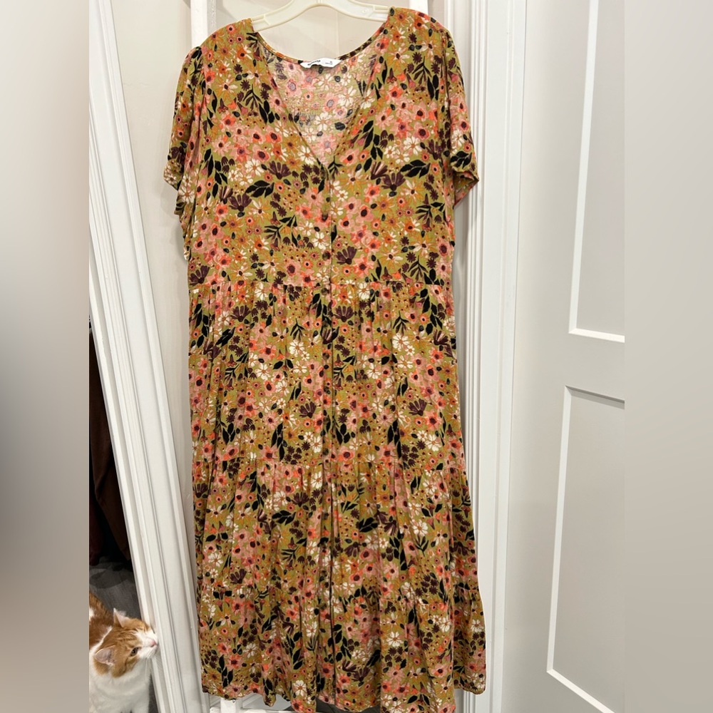Beautiful long dress with pockets!